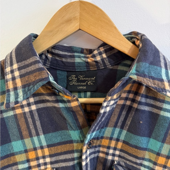 Plaid Casual Button Down Shirt for Men - Picture 2 of 5